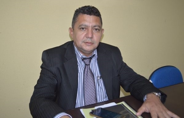 Aprovado o Projeto de Lei do Vereador Alfredo Holanda para o uso do brasão e cores da bandeira do município 