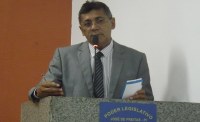 Presidente da Câmara Municipal de J/F Vereador Roberval Santos solicita recuperação de estrada vicinal.