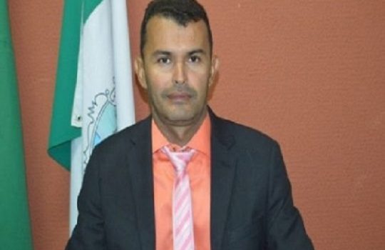 Vereador Pampa solicita construção de um campo de futebol para o Residencial Boa Esperança.