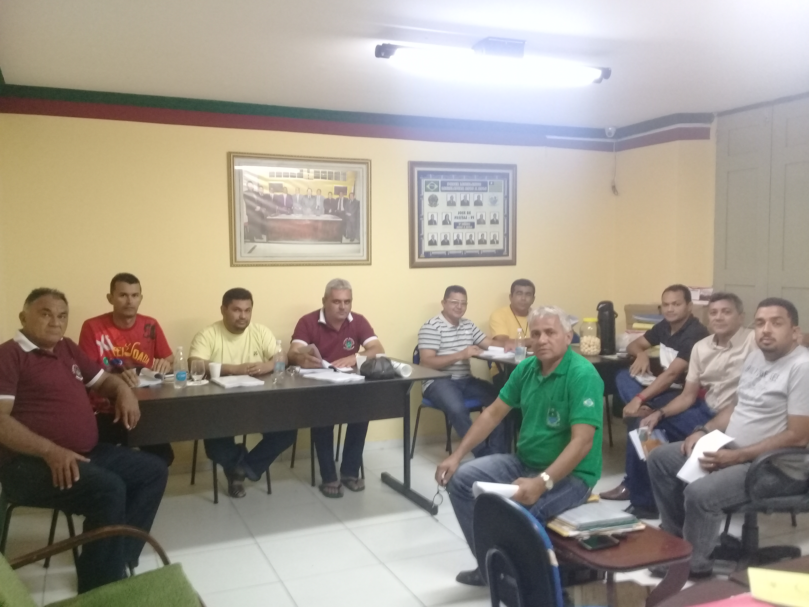 Vereadores de J/F se reuniram nesta quinta-feira para discutir assuntos do município.